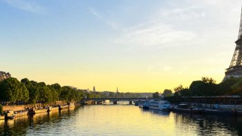 Il est dit qu'elles sont les 20 plus belles villes du monde, une liste qui
peut bien sûr être complétée par certaines qui le sont tout autant.