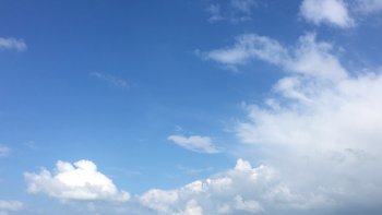 texte écrit sur le modèle d'un poème (hélas j'ai oublié le nom de l'auteur) 
"suppose...
je te demande..."