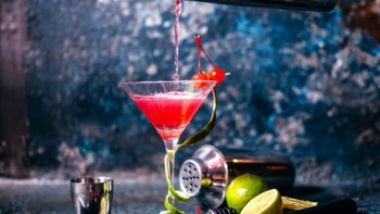 Chaque signe du Zodiaque à son Cocktail. Celui çi correspond à votre signe Astrologique du Lion du 23/07 au 22/08.