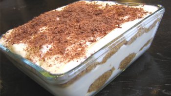 Voici une bonne recette de tiramisu présentée par chef monique !
