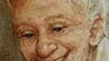 petit texte ( 2015)revisité....

la vie passe  et   nous laisse ses signatures ,,(quelques rides en guise  d'autographes  du temps qui passe