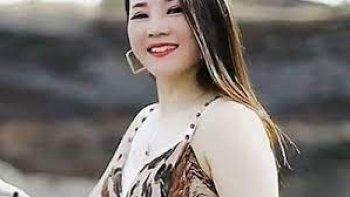 Big Mouth Chinese Music est de partager une variété de belles colonnes de musique mélodique vidéo pour tout le monde, avec des mises à jour ininterrompues, des chansons énergiques, romantiques et lyriques, ce qui rend le public se sentir heureux et à l'aise après une journée fatigante. ! Bonne journée !